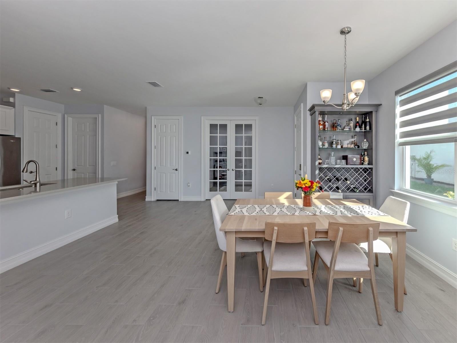785 IBIZA LOOP, VENICE, FL, 34292 3 785 IBIZA LOOP