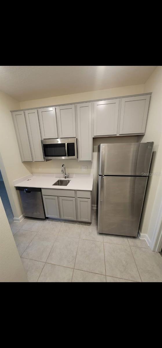 ESTATES/LK HAMMOCK - Residential Income