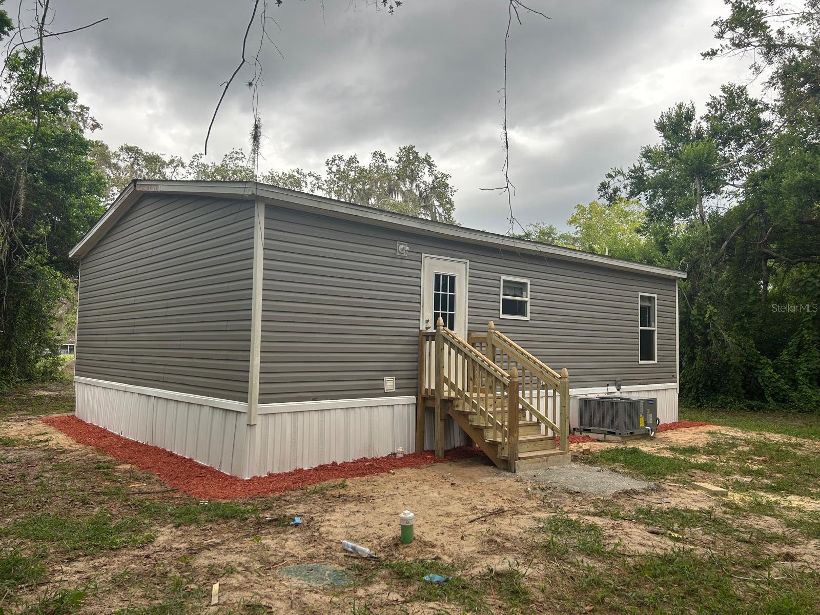 WELAKA MOBILE HOME PARK - Residential