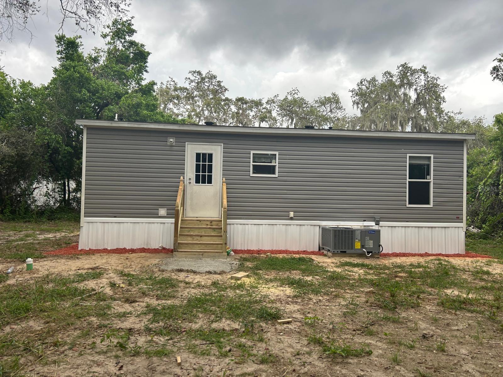 WELAKA MOBILE HOME PARK - Residential