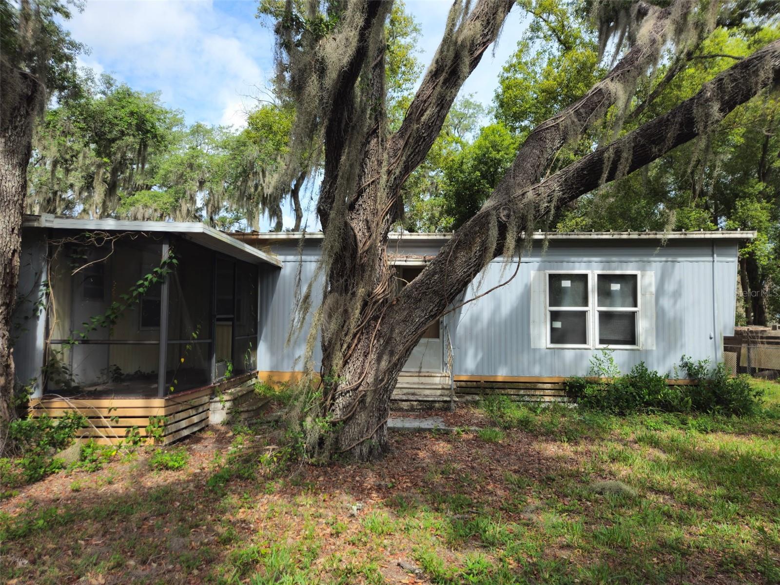 8603 ALAFIA RIDGE ROAD