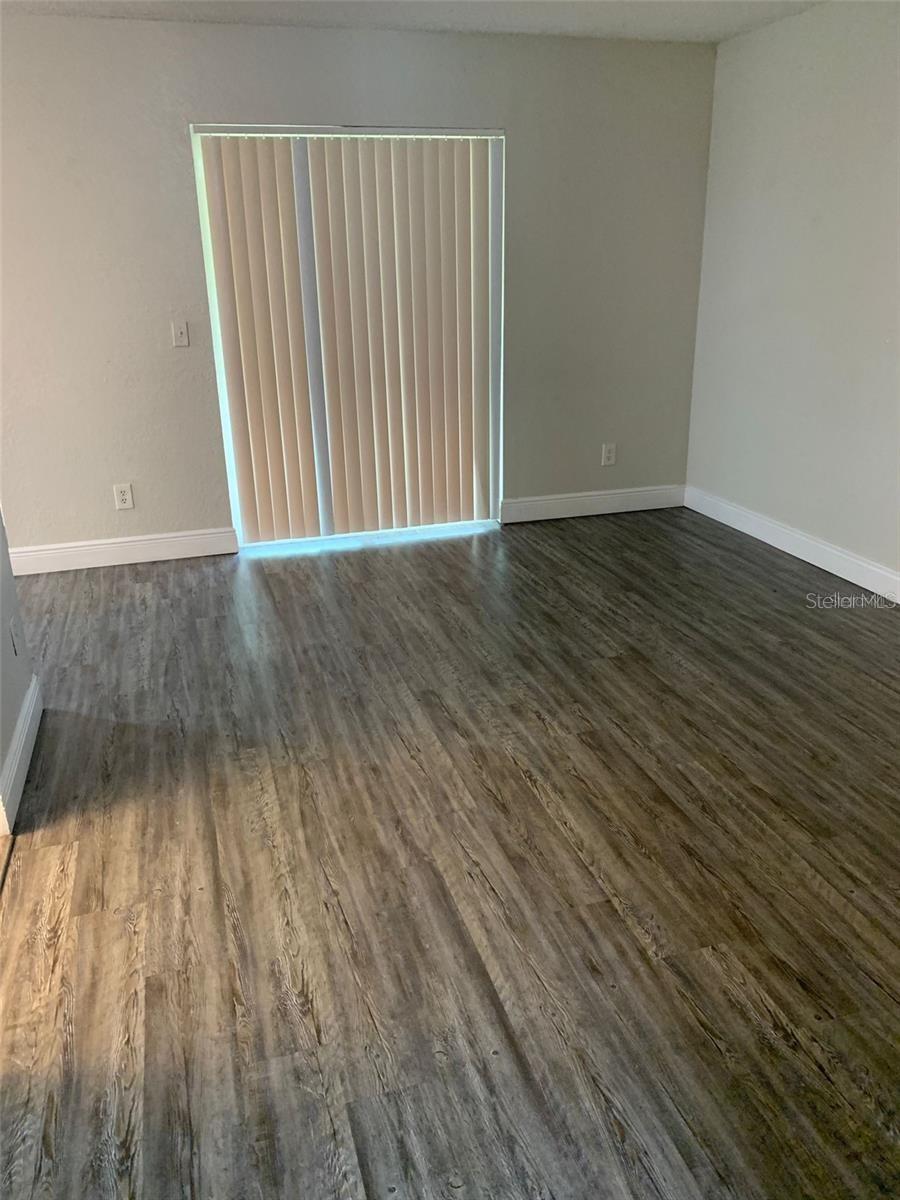 HAWTHORNE VILLAGE - Residential Lease