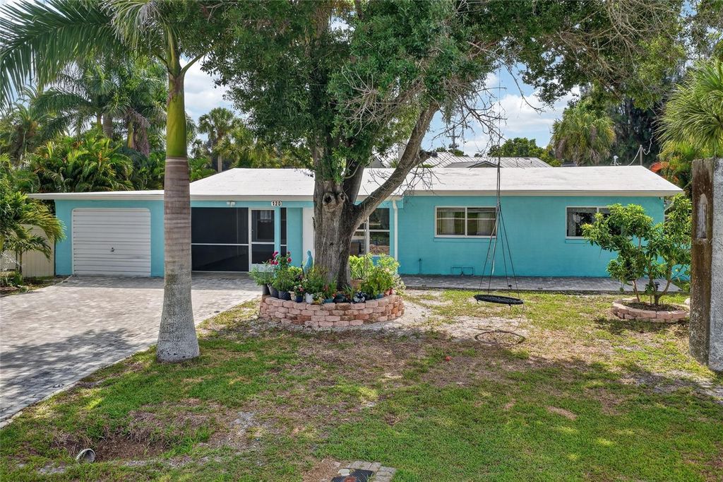 Photo of 120 Peace Island Drive, Punta Gorda, FL 33950 (MLS # C7527462)