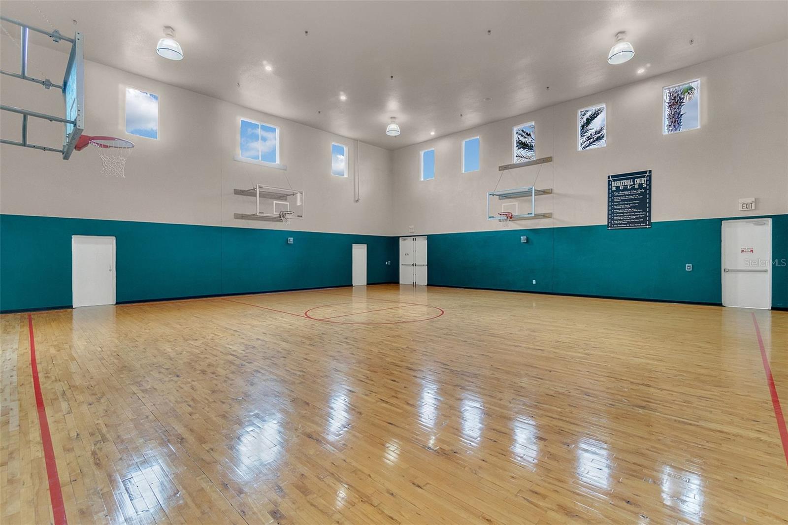 CENTRAL PARK ON LEE VISTA - Residential