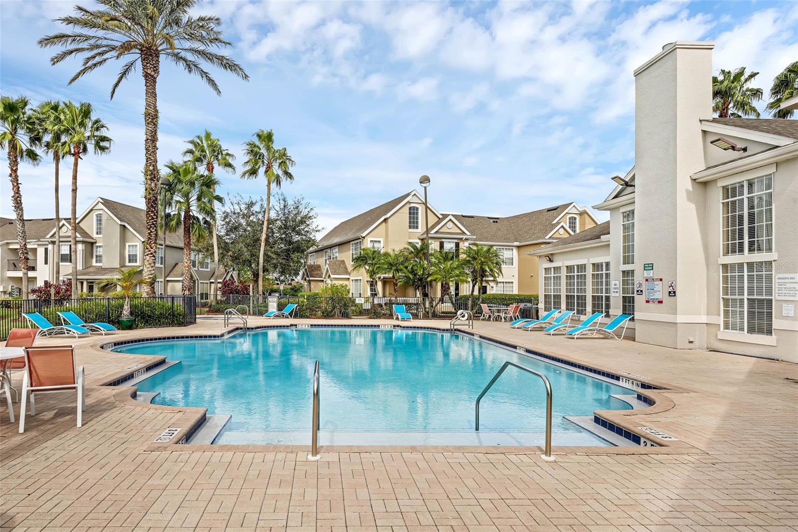 CENTRAL PARK ON LEE VISTA - Residential