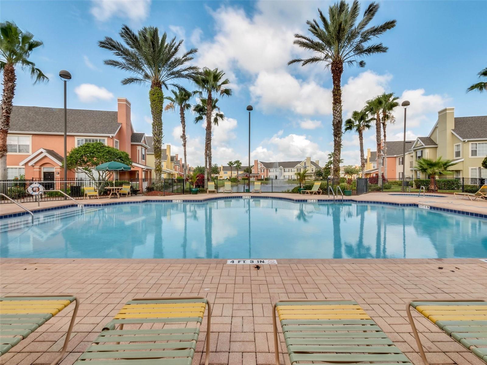 CENTRAL PARK ON LEE VISTA - Residential