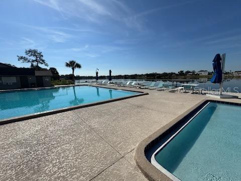 LAKE OF THE WOODS TOWNHOUSE "SECTION 12" - Residential