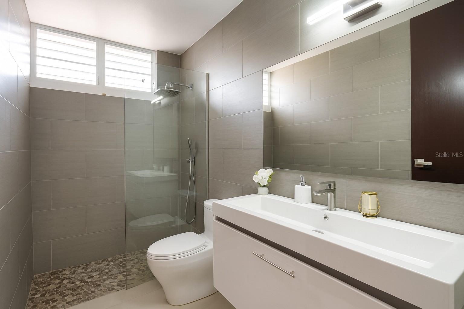 VICTOR BRAEGGER - Residential