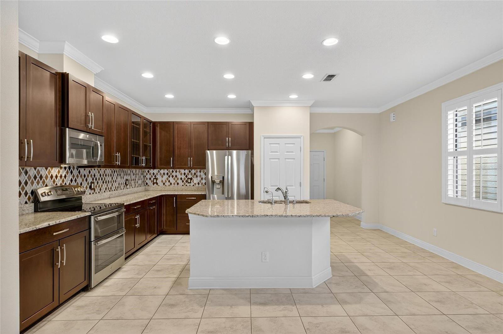 ESTUARY PH 5 - Residential Lease