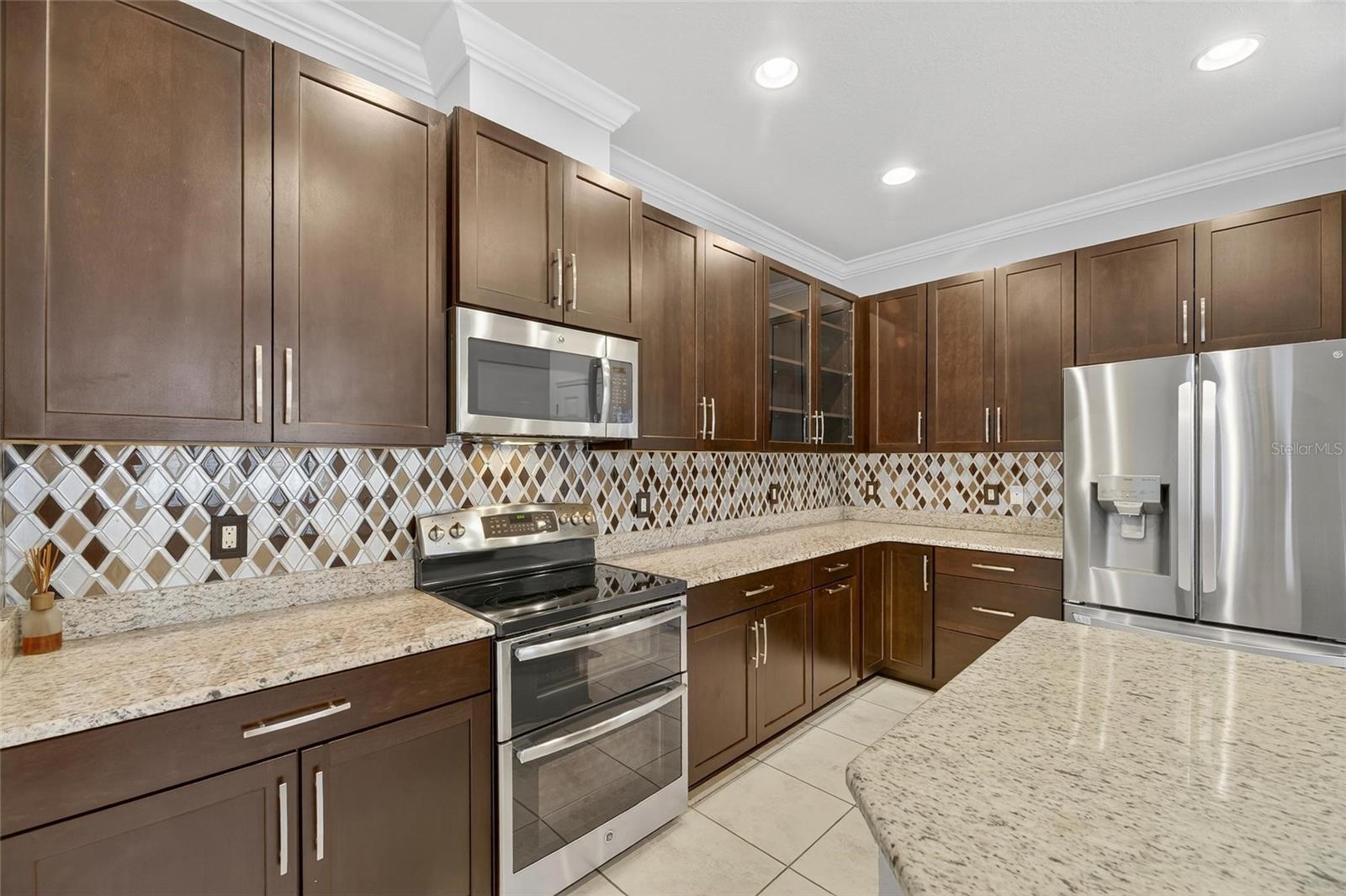 ESTUARY PH 5 - Residential Lease