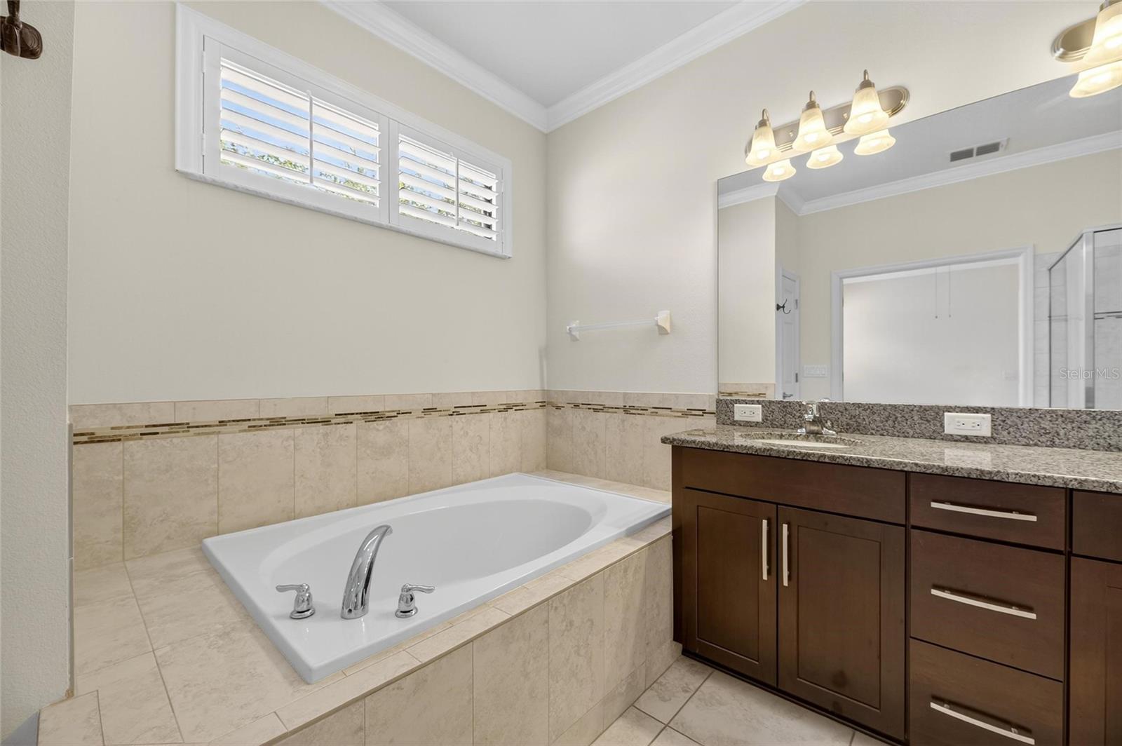ESTUARY PH 5 - Residential Lease