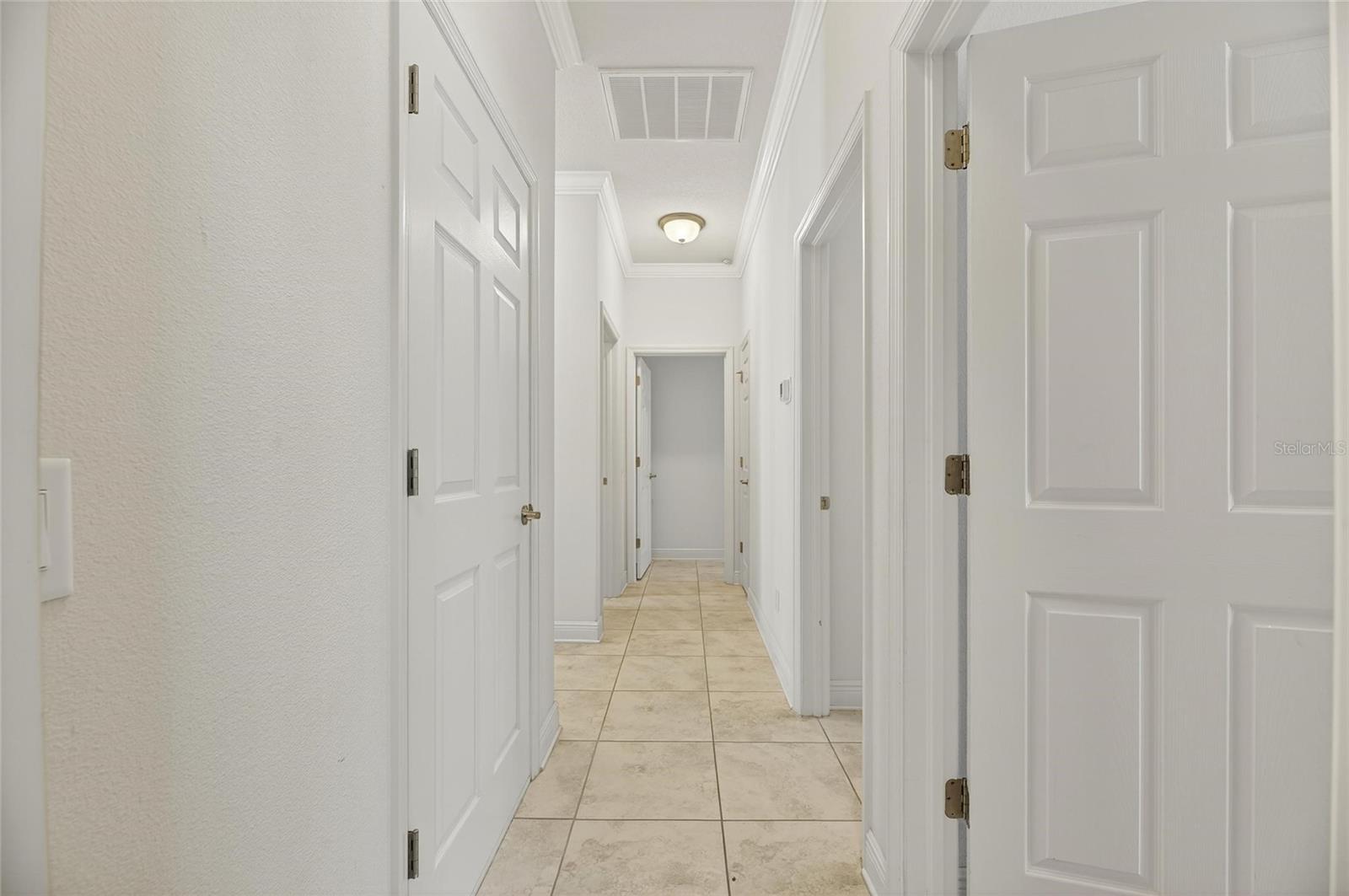 ESTUARY PH 5 - Residential Lease