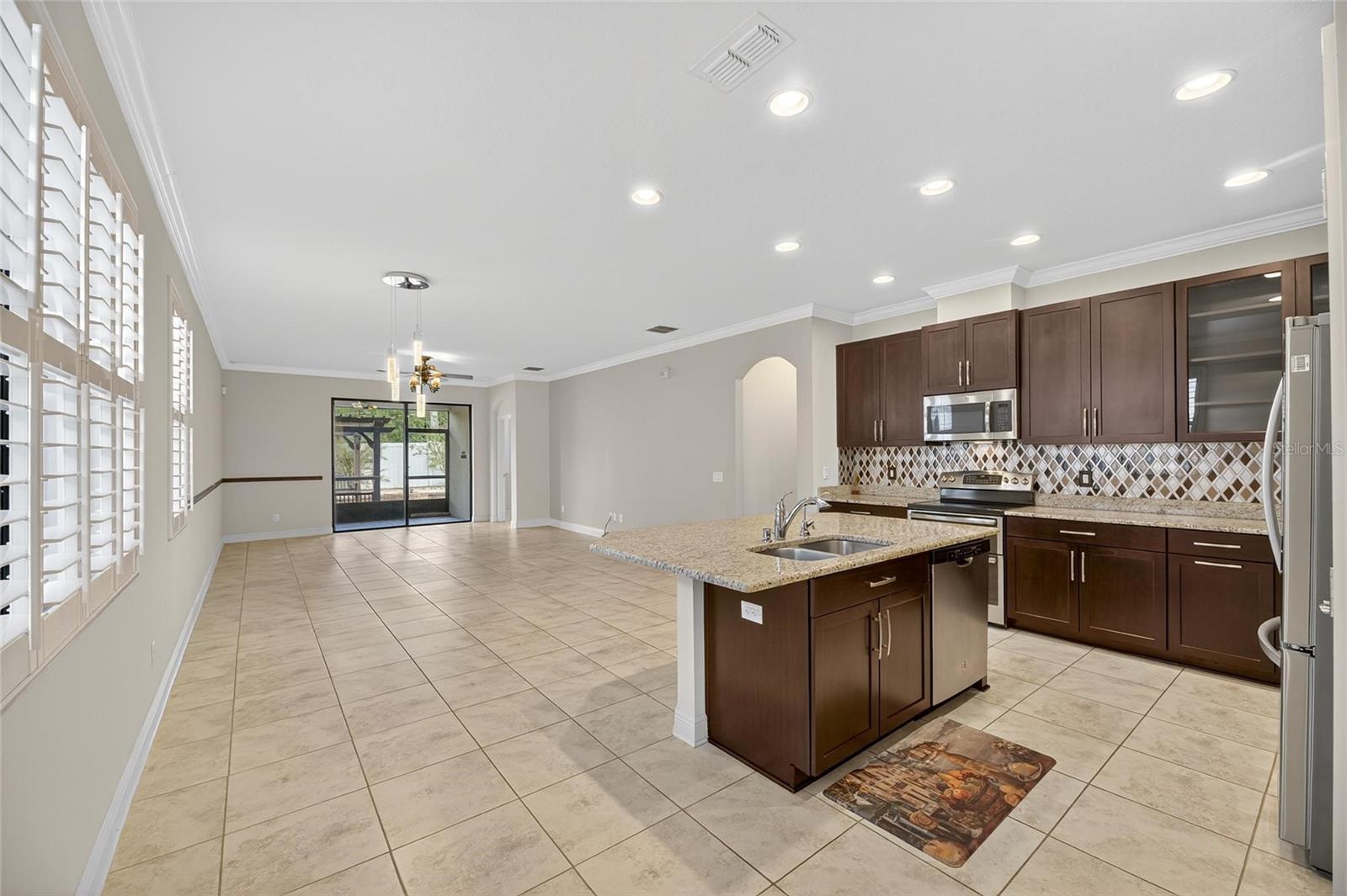 ESTUARY PH 5 - Residential Lease