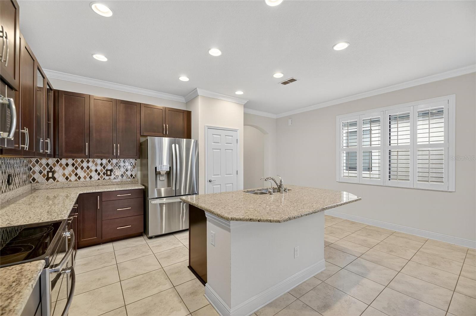 ESTUARY PH 5 - Residential Lease
