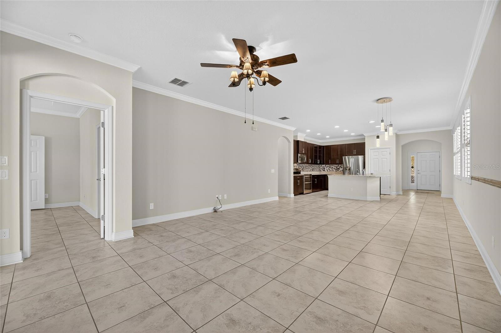 ESTUARY PH 5 - Residential Lease