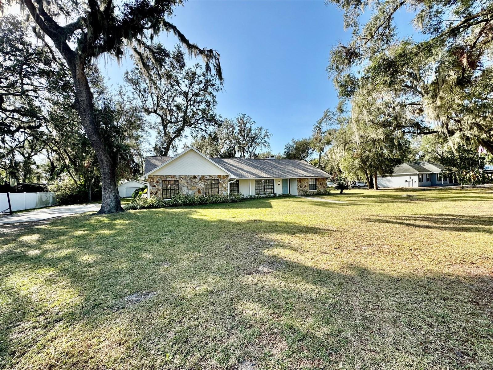 1501 BUELL COURT