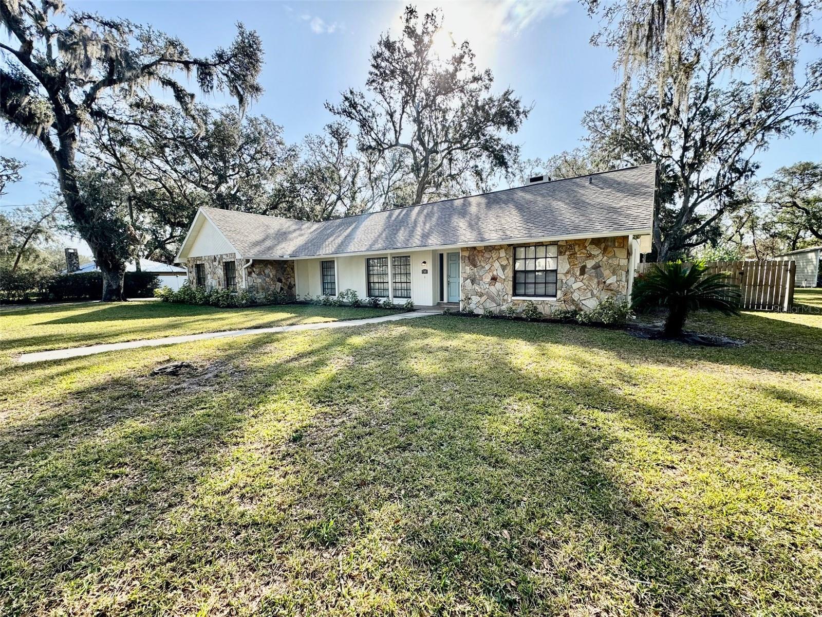 1501 BUELL COURT