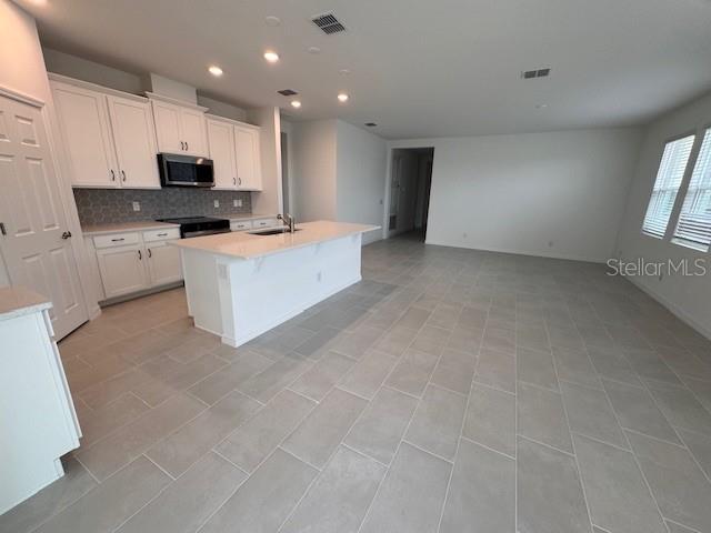 371 RIDGEMARK AVENUE