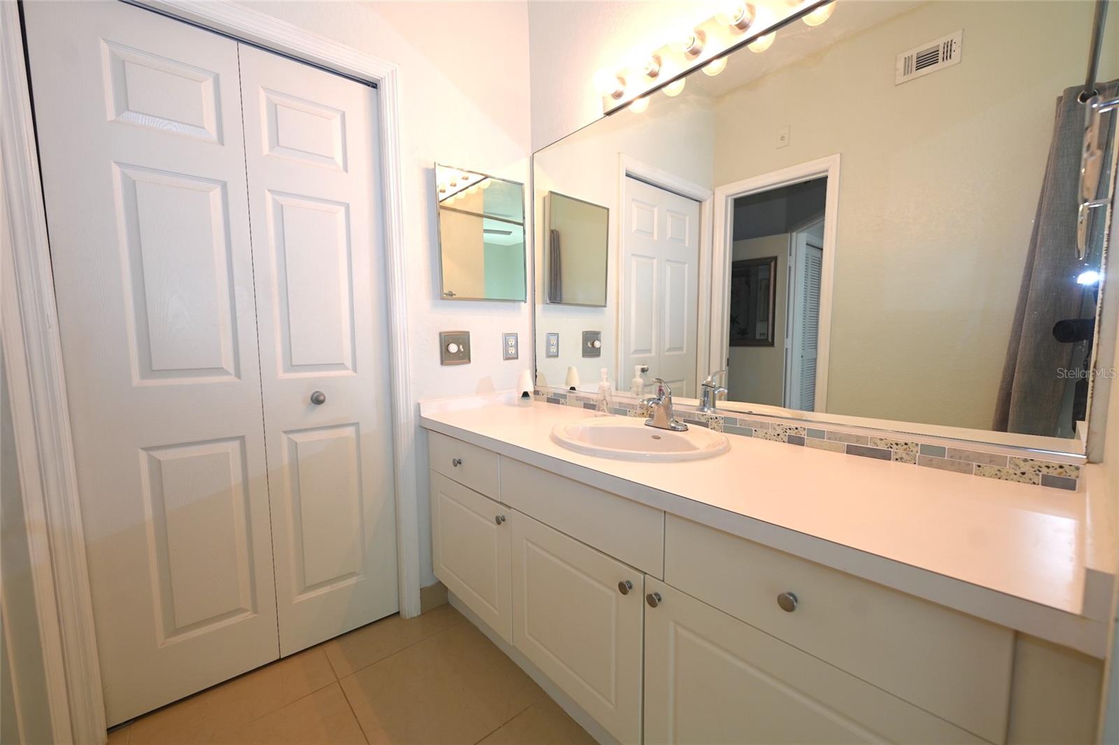 SERENADE ON PALMER RANCH - Residential Lease