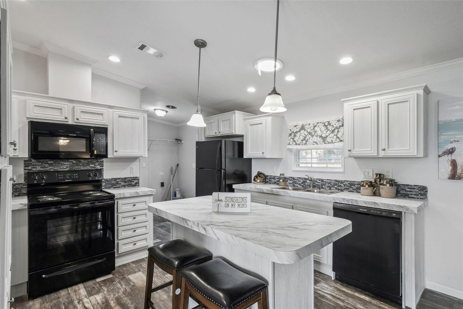 CLASCO RIDGE ESTATES - Residential