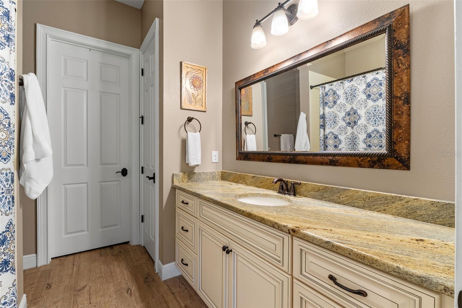 CHULA VISTA - Residential