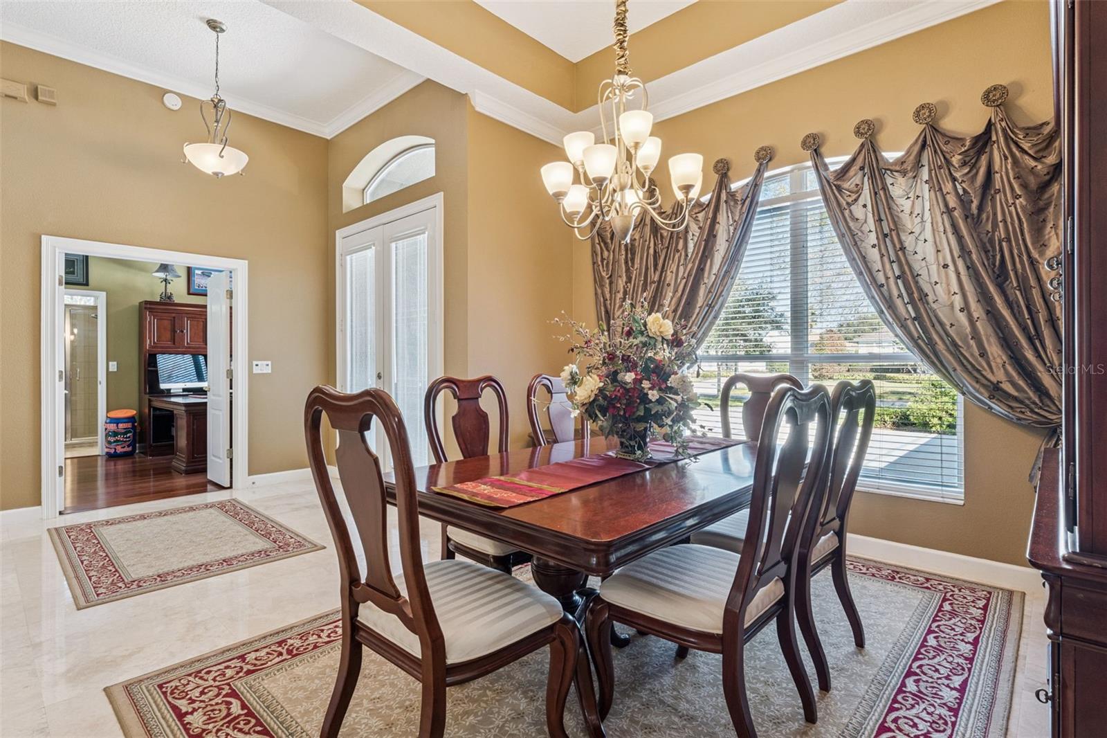 SEVILLE CHASE - Residential