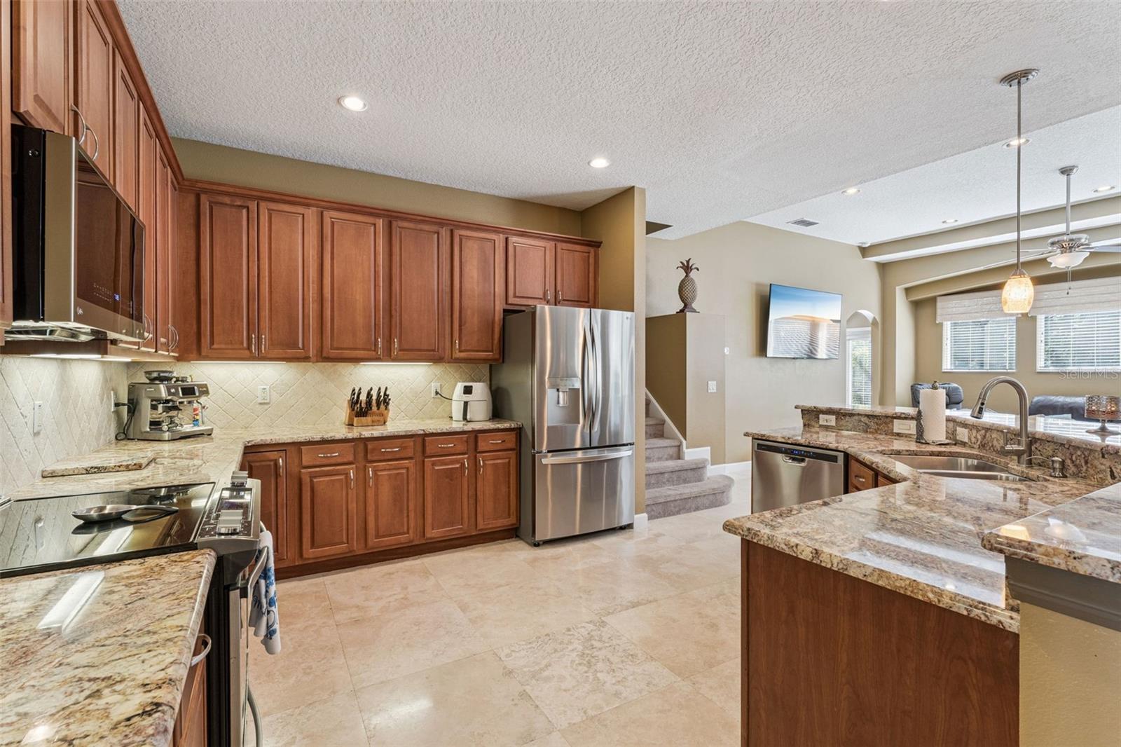 SEVILLE CHASE - Residential