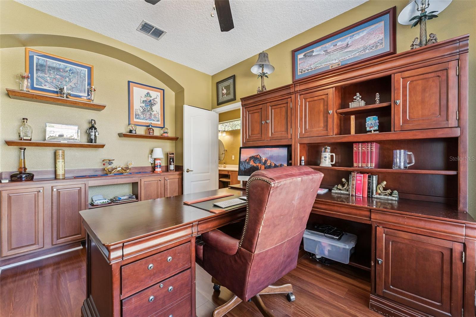 SEVILLE CHASE - Residential