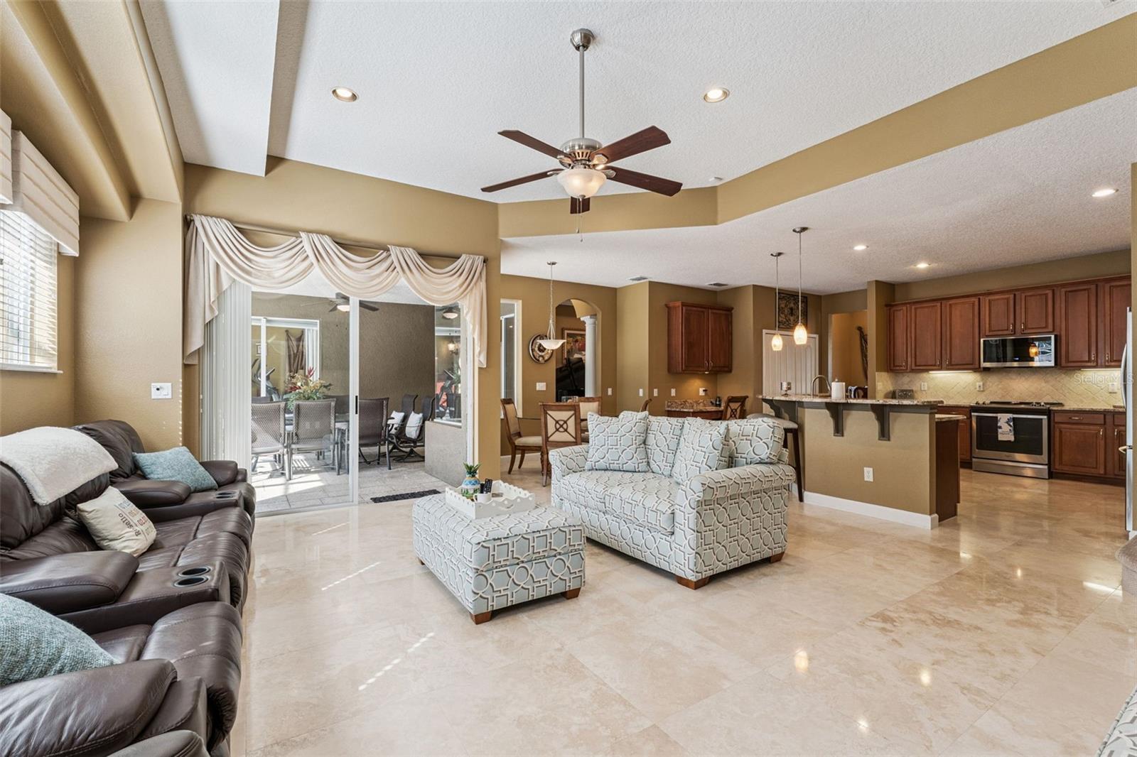 SEVILLE CHASE - Residential