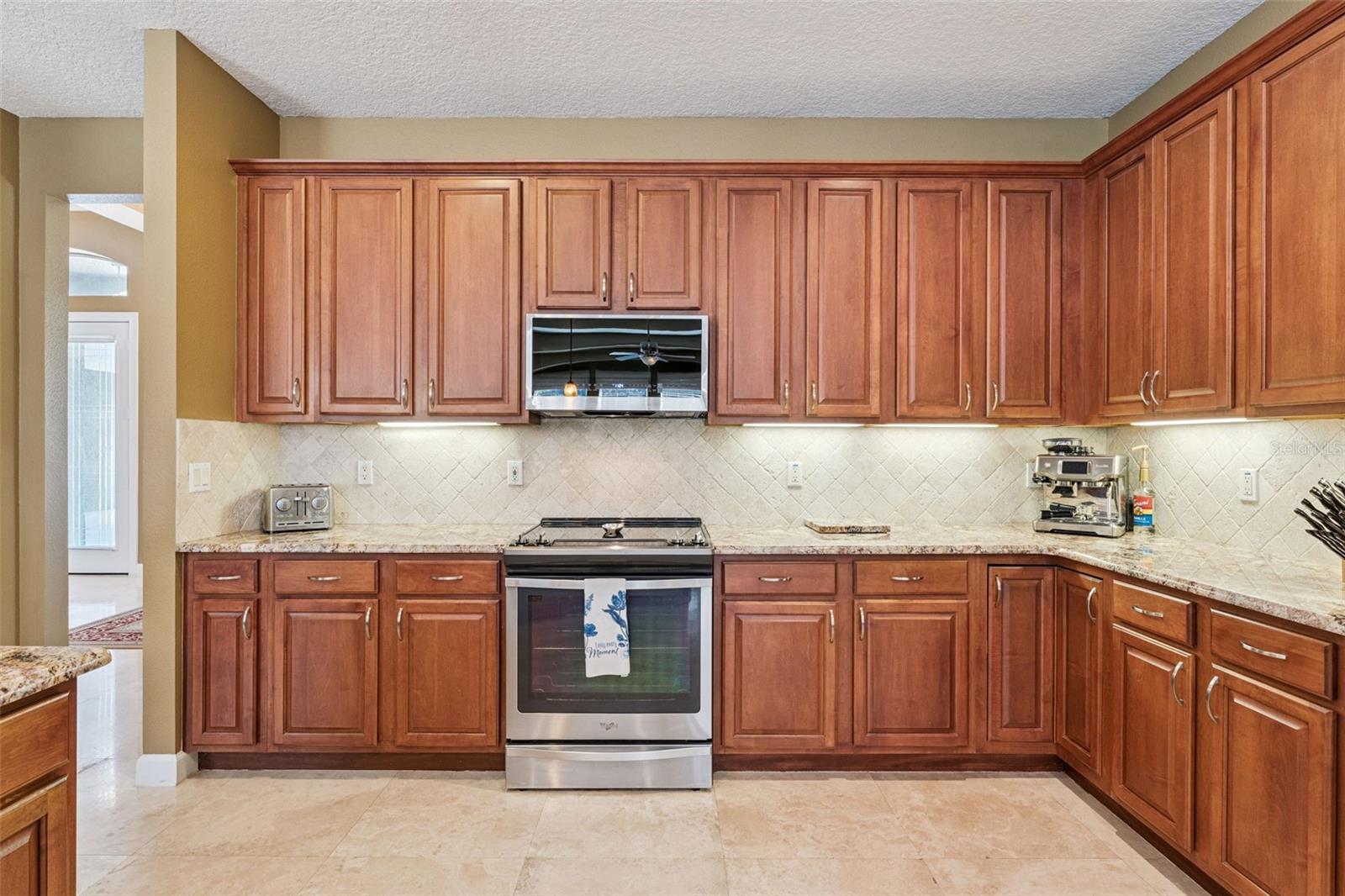 SEVILLE CHASE - Residential