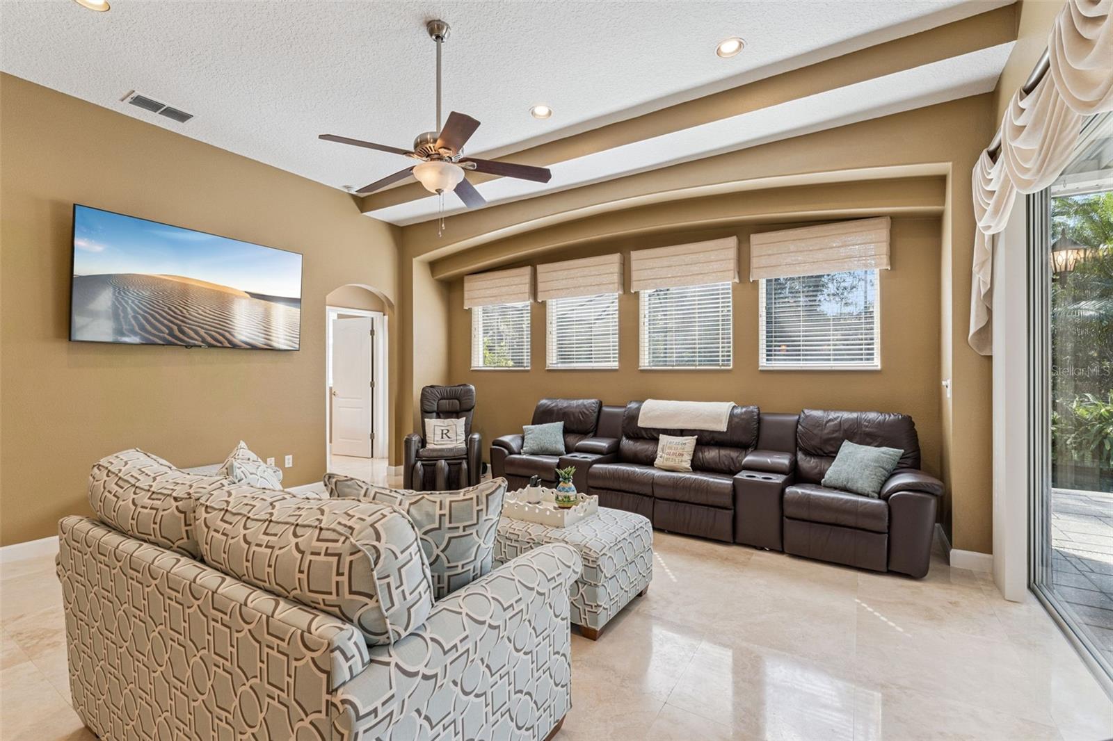 SEVILLE CHASE - Residential