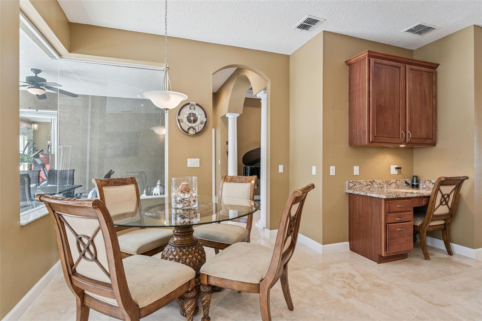 SEVILLE CHASE - Residential