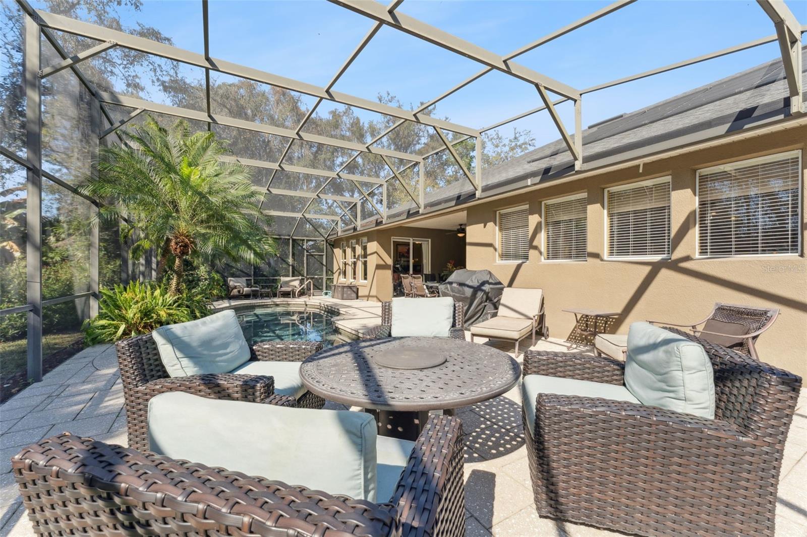 SEVILLE CHASE - Residential