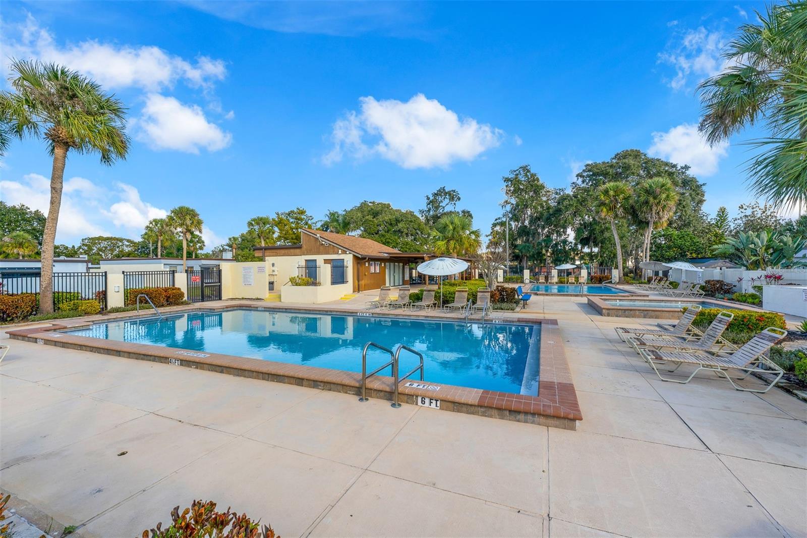 WINDWARD SQUARE SEC 1 - Residential