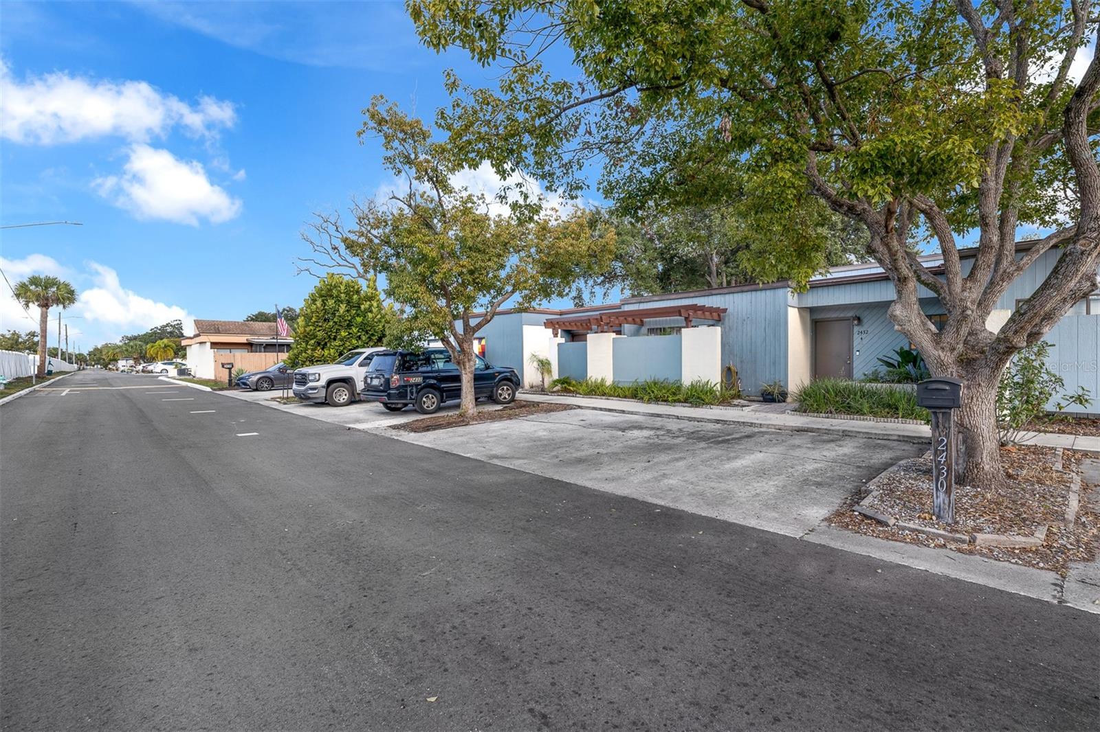 WINDWARD SQUARE SEC 1 - Residential