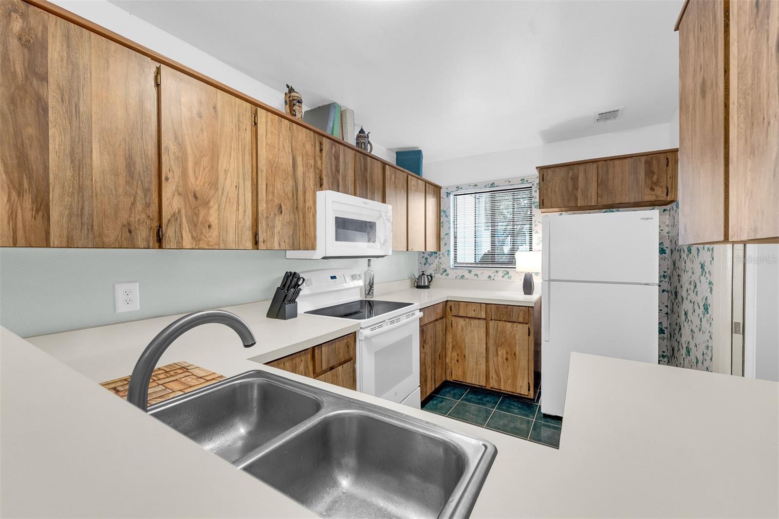 WINDWARD SQUARE SEC 1 - Residential