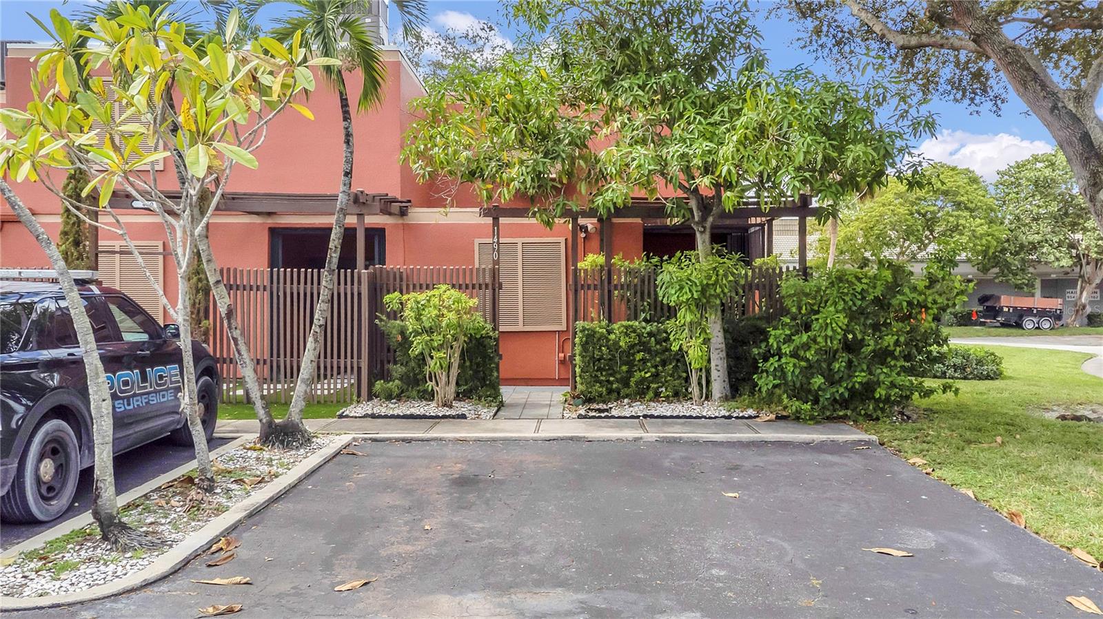 1490 LAGUNA LANE