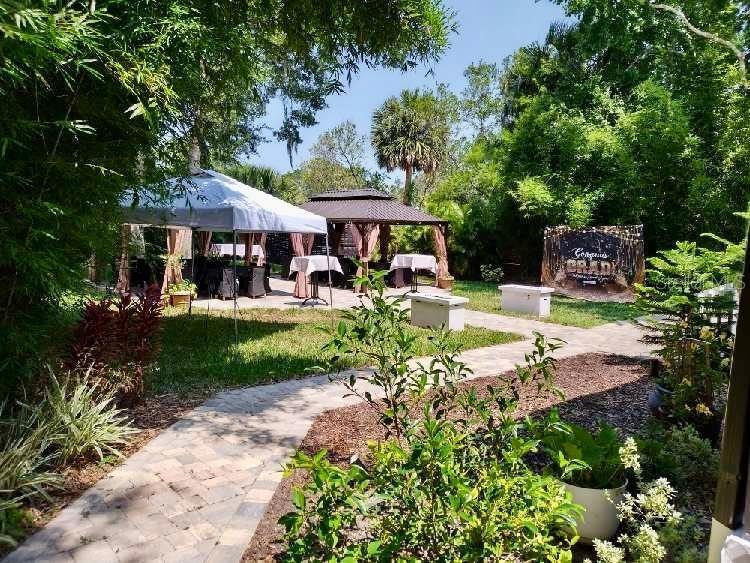 DAUGHERTYS NEW SMYRNA - Business Opportunity