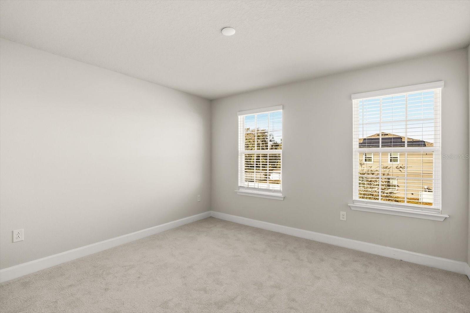 DORA LANDINGS - Residential