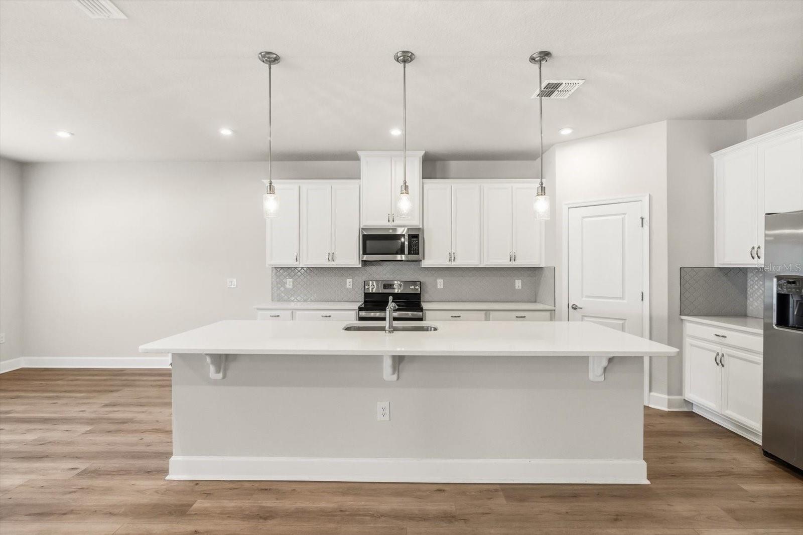 DORA LANDINGS - Residential