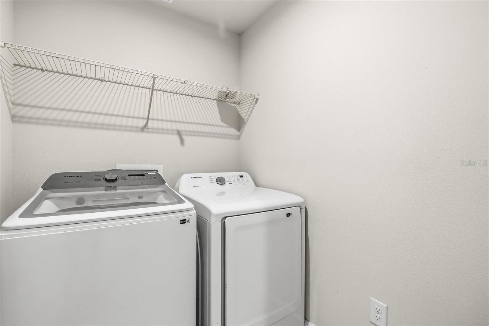 DORA LANDINGS - Residential