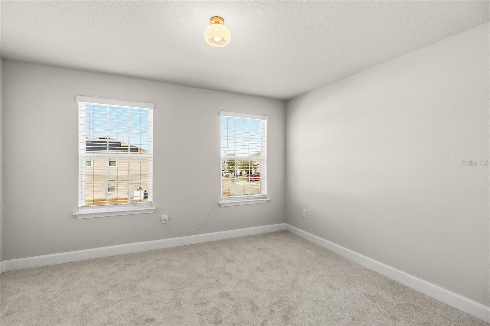 DORA LANDINGS - Residential