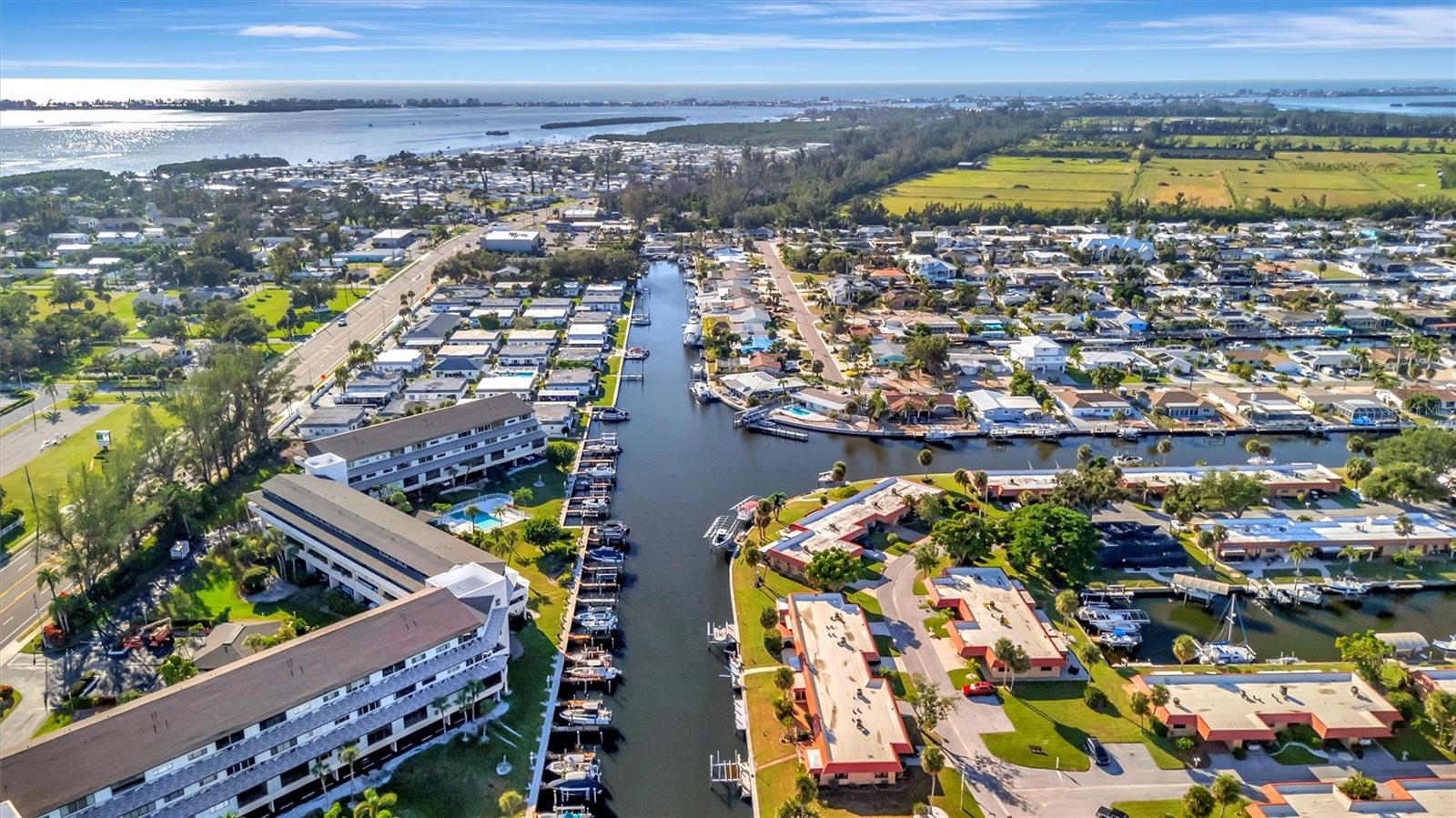 PALMA SOLA HARBOUR SEC 1 - Residential