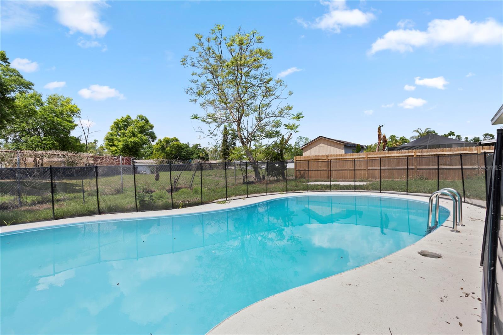 THE GROVES NORTH - Residential