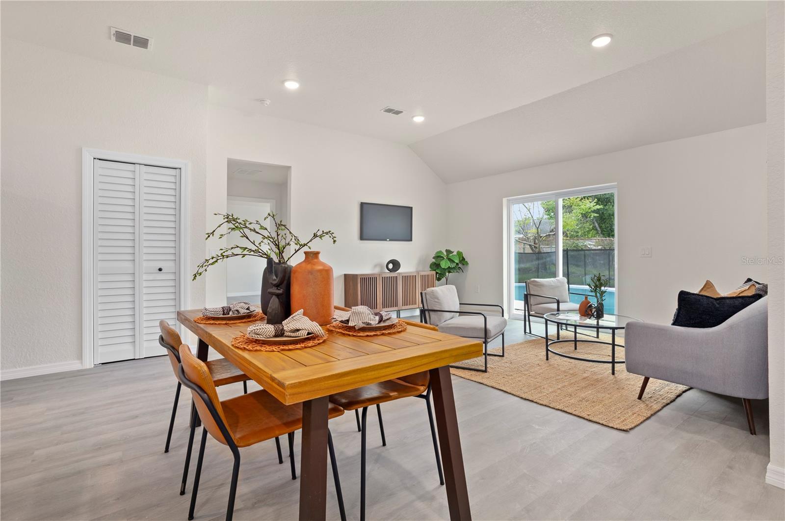 THE GROVES NORTH - Residential