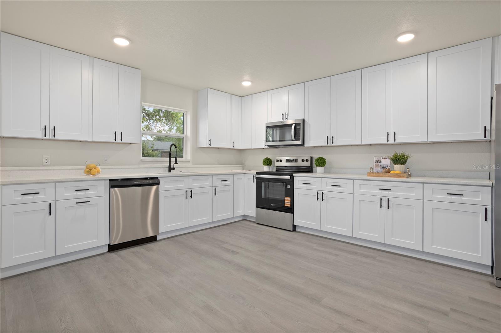 THE GROVES NORTH - Residential