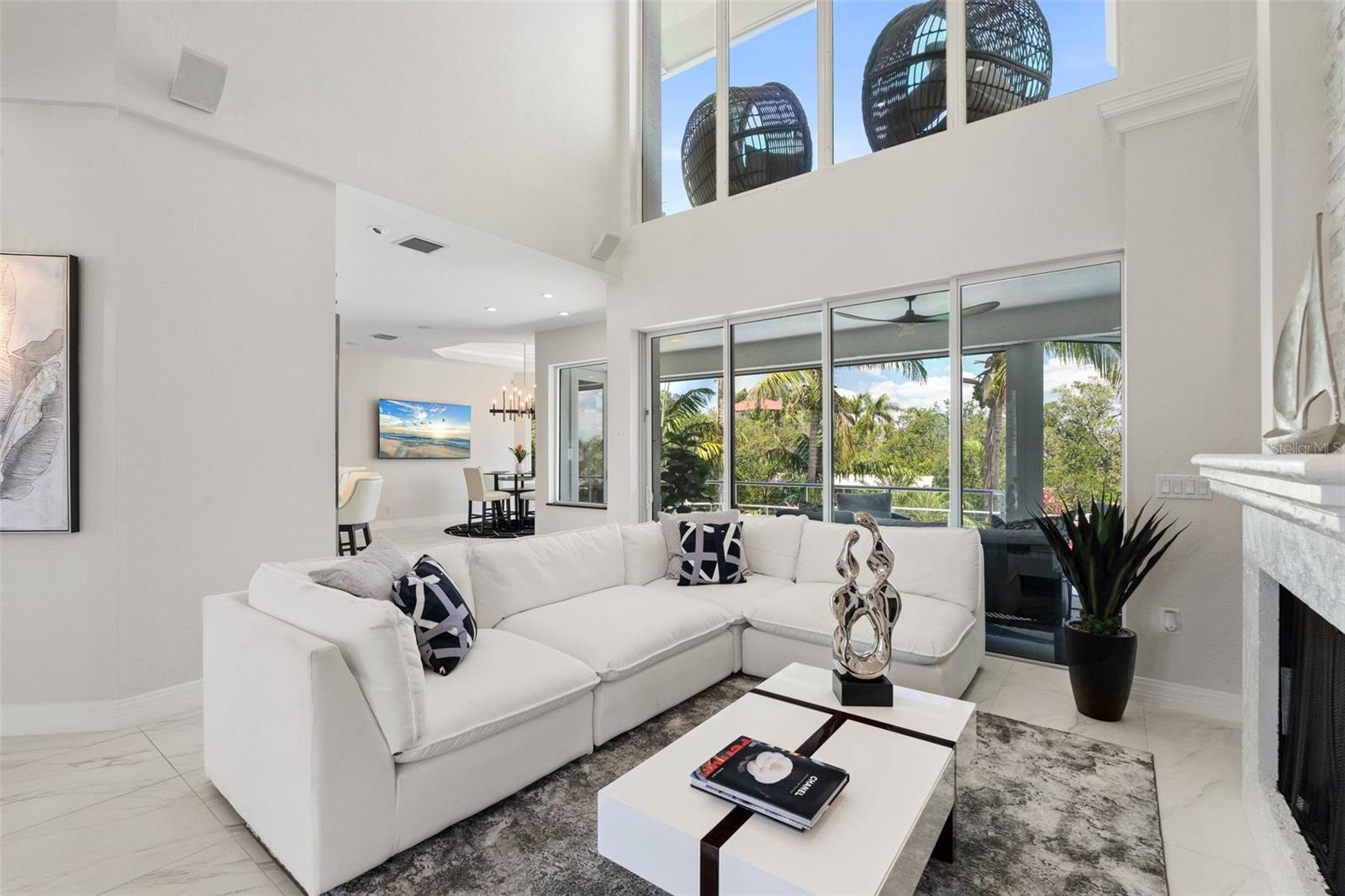 HAWKS HARBOR - Residential
