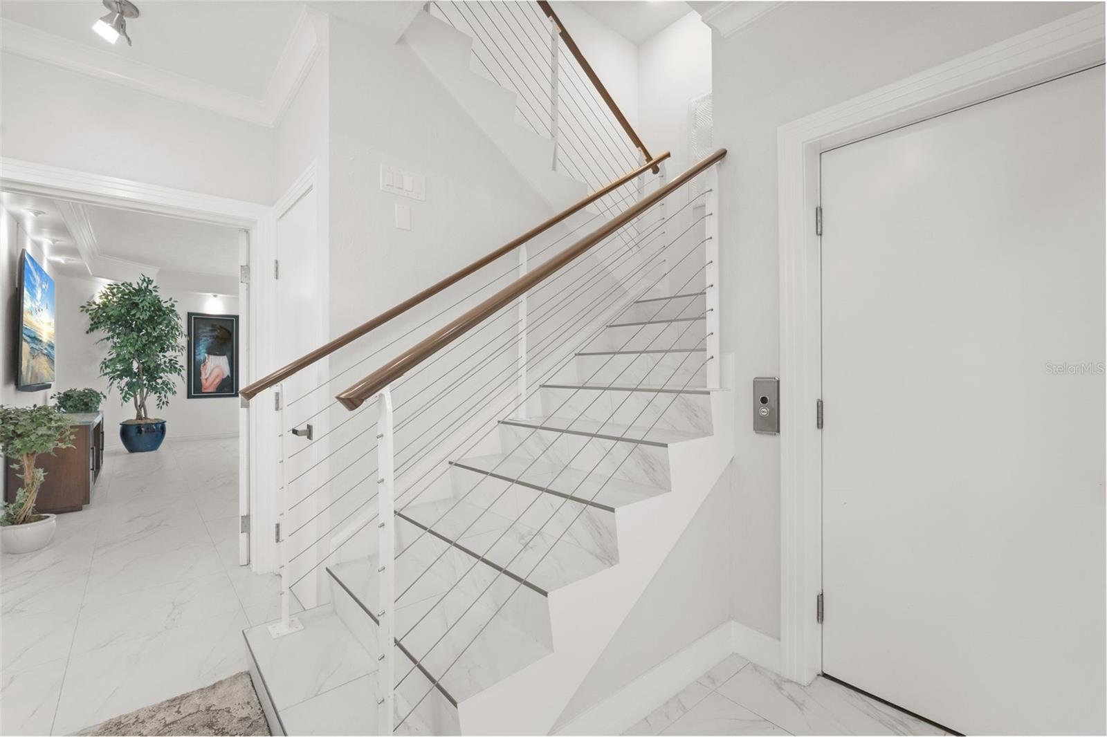 HAWKS HARBOR - Residential