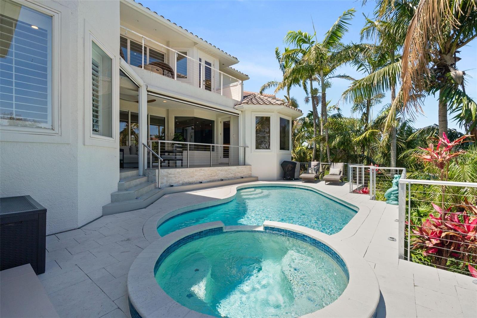 HAWKS HARBOR - Residential
