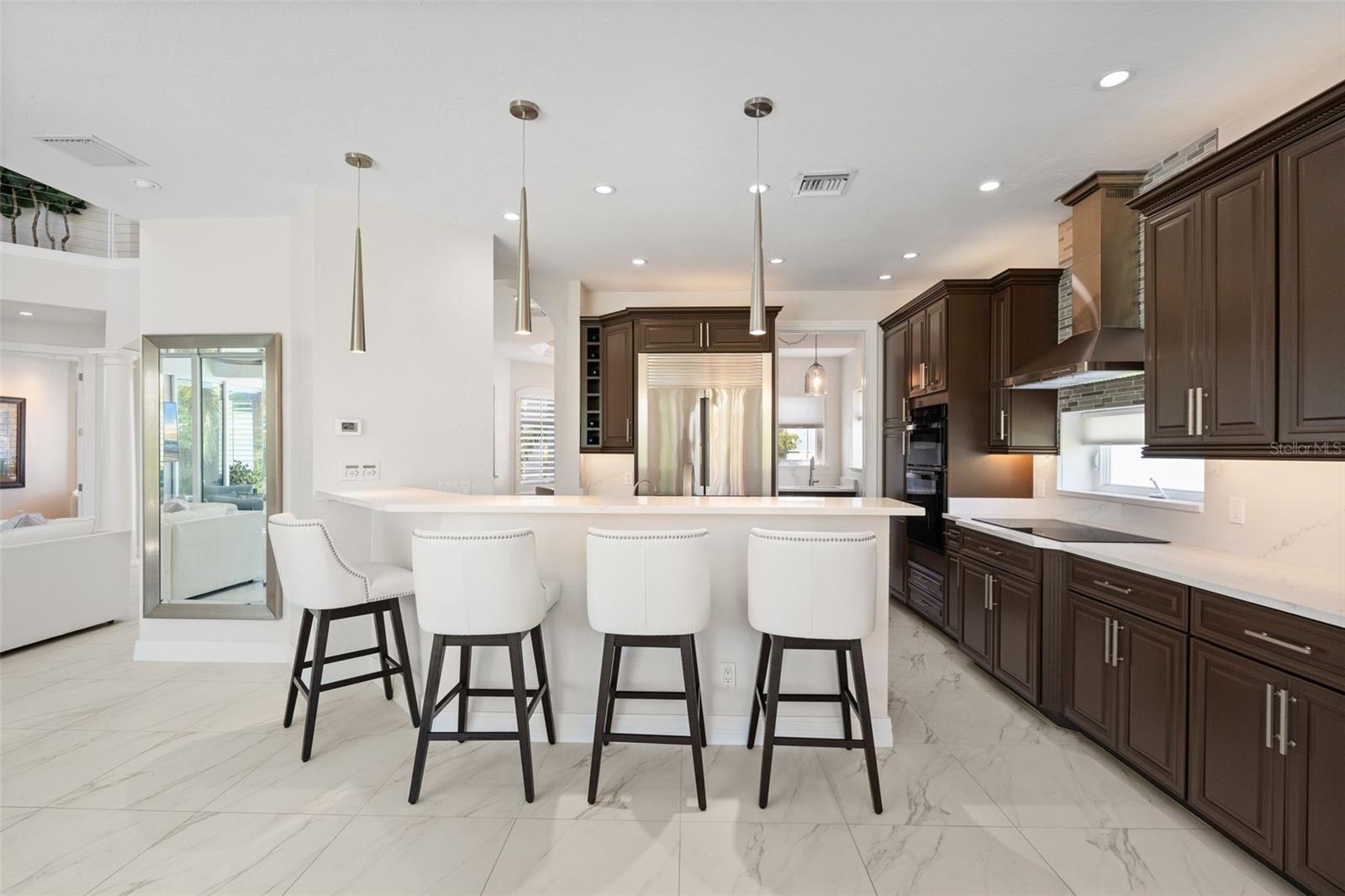 HAWKS HARBOR - Residential